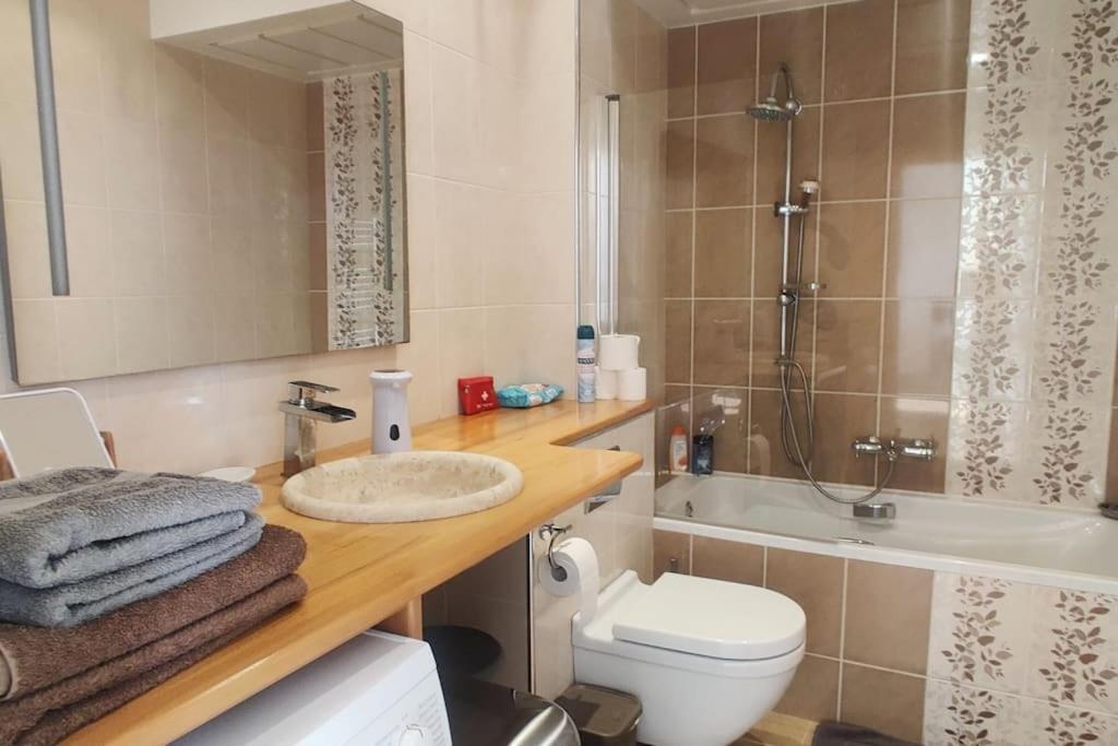 ניס Top Floor Nest, Balcony Close To Sea And Old-Town מראה חיצוני תמונה