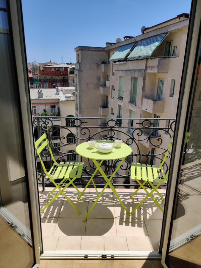 ניס Top Floor Nest, Balcony Close To Sea And Old-Town מראה חיצוני תמונה