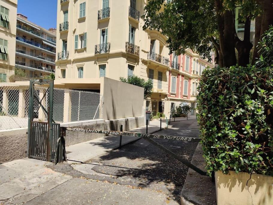 ניס Top Floor Nest, Balcony Close To Sea And Old-Town מראה חיצוני תמונה